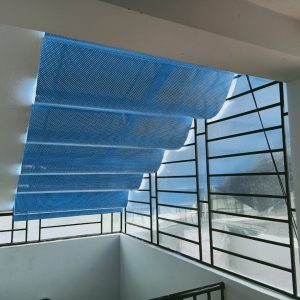 bạt mái xếp: bể bơi